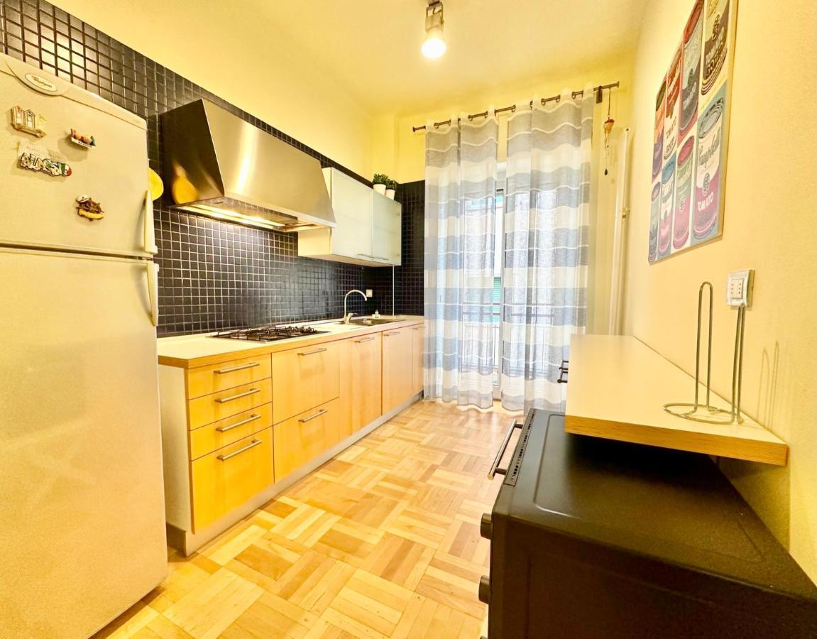 Hostdomus - Casa Corallo Alassio Bagian luar foto
